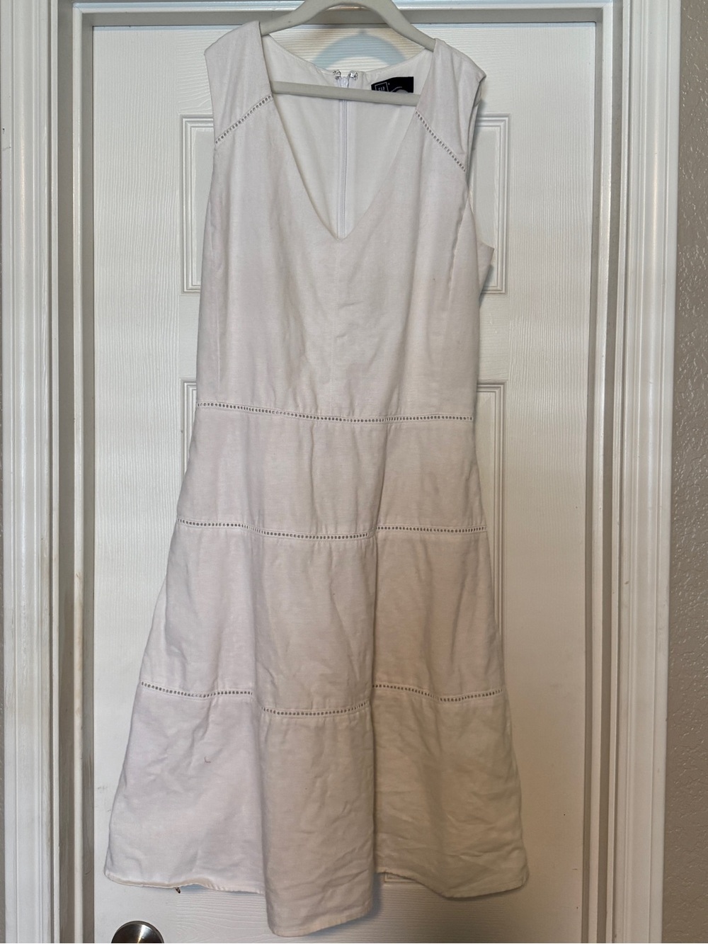 Gap White Linen/Cotton V-Neck Sleeveless A-Line Dress